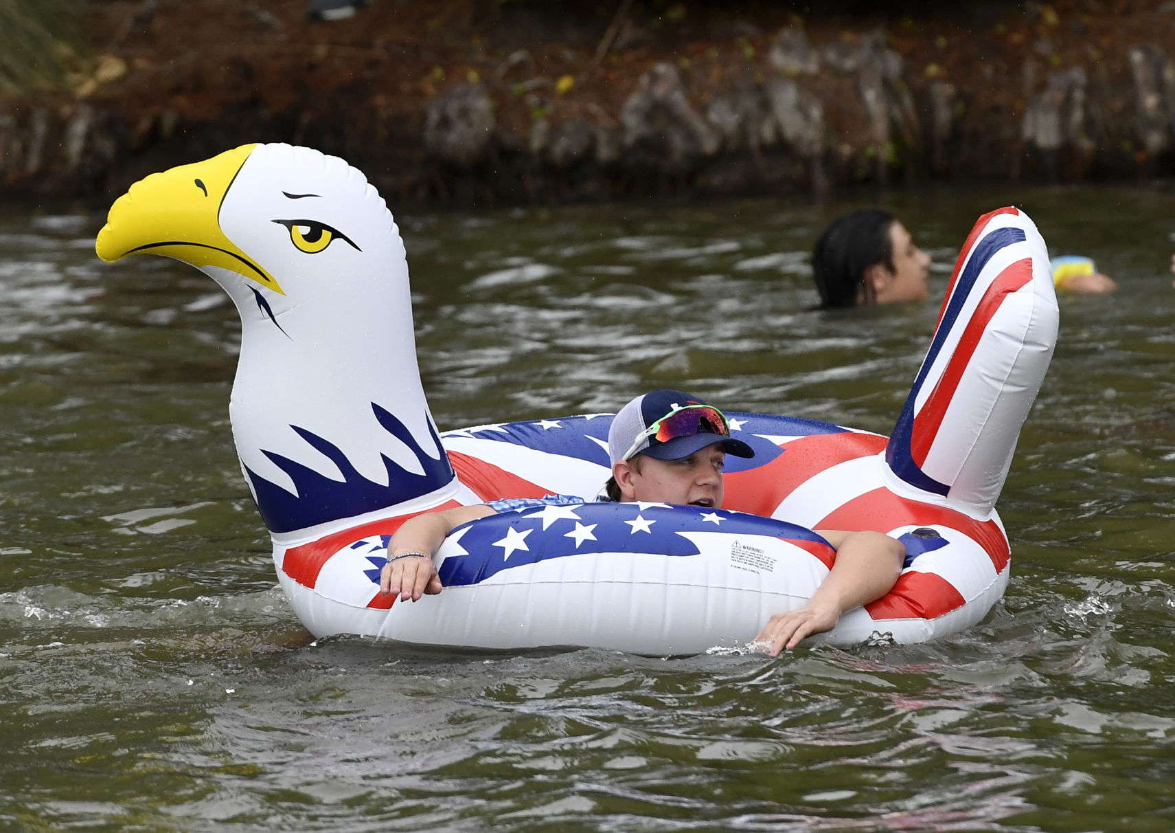 pondjumpasc0372.051619 bf.jpg